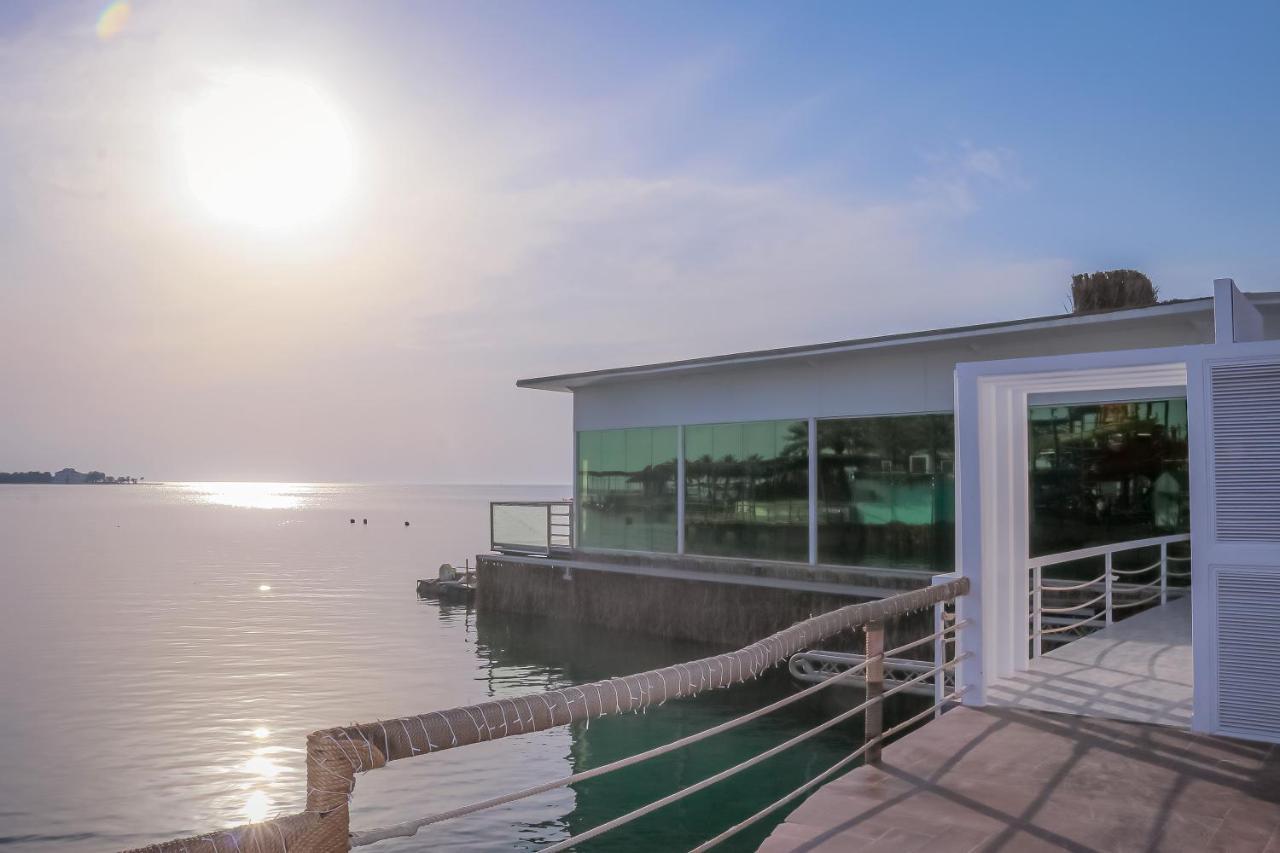 Lagoona Beach Luxury Resort And Spa Manama Exterior foto The Dead Sea